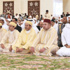 أمير المؤمنين يؤدي صلاة الجمعة رفقة الشيخ محمد بن زايد آل نهيان ولي عهد أبوظبي بمسجد الشيخ زايد الكبير