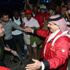 نجل عاهل البحرين يسبح من السعودية إلى البحرين - صور