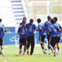 الناقور يتكفل بمعسكر الفريق في القصيم.. وتدشين الطقم الجديد غدًا الهلال يواصل الاستعداد للتعاون.. والزوري يجري كشفاً على إصابته