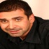 كريم عبد العزيز طبيب نفساني في ''الفيل الأزرق''