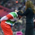 لاعب إيراني يتجنب مصافحة كيت ميدلتون (خاص)