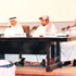 حيرة المثقف بين الإغراء المادي وجاذبية التقدير المعنوي حيرة المثقف بين الإغراء المادي وجاذبية التقدير المعنوي