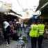 اخطارات لاخلاء البسطات التجارية في باب العامود بالقدس