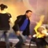 فيديو / إحتراق رأس ساحر أثناء تقديمه عرض تليفزيوني