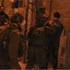 الاحتلال يداهم منازل ومحلات في كفيرت ويسلم بلاغات لعدد من الشبان