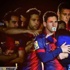 صورة .. ميسي بـ ' البزازة ' في احتفالات برشلونة بالتتويج صورة .. ميسي بـ ' البزازة ' في احتفالات برشلونة بالتتويج
