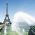 إقبال على النوافير في صيف باريس
