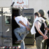 الجيش الصهيوني يعتقل 13 فلسطينياً في الضفة