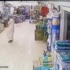 بسلاح كلاشنكوف .. لصان يقتحمان صيدلية بوادي الدواسر ويسرقانها دون مقاومة بسلاح كلاشنكوف .. لصان يقتحمان صيدلية بوادي الدواسر ويسرقانها دون مقاومة