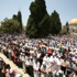 300 ألف مصلٍ بالمسجد الأقصى في الجمعة الثالثة برمضان